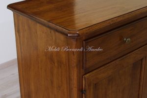 Sideboard handcrafted in solid walnut wood with 3 doors and 3 drawers